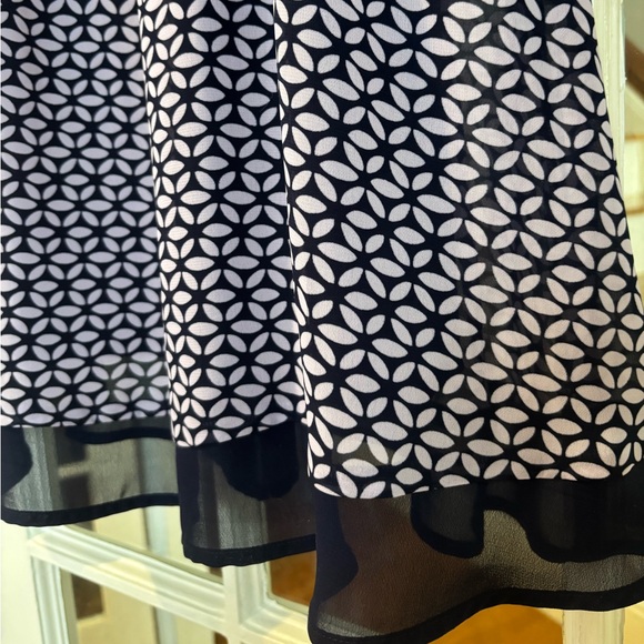 GAP Navy and Purple Patterned Dress - Picture 3 of 7